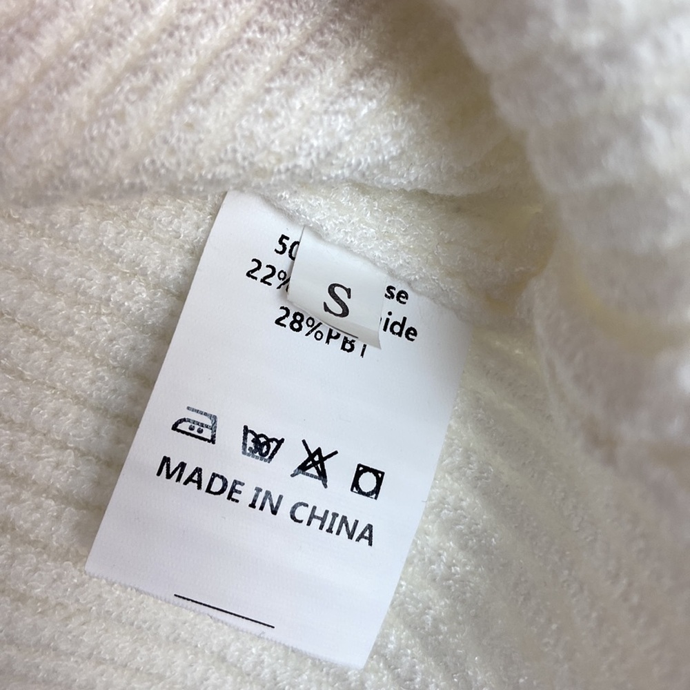 Amazon White Knit Button Up Vest Women's Small Y2K Summer 90s Quiet Luxury Retro - Picture 4 of 6